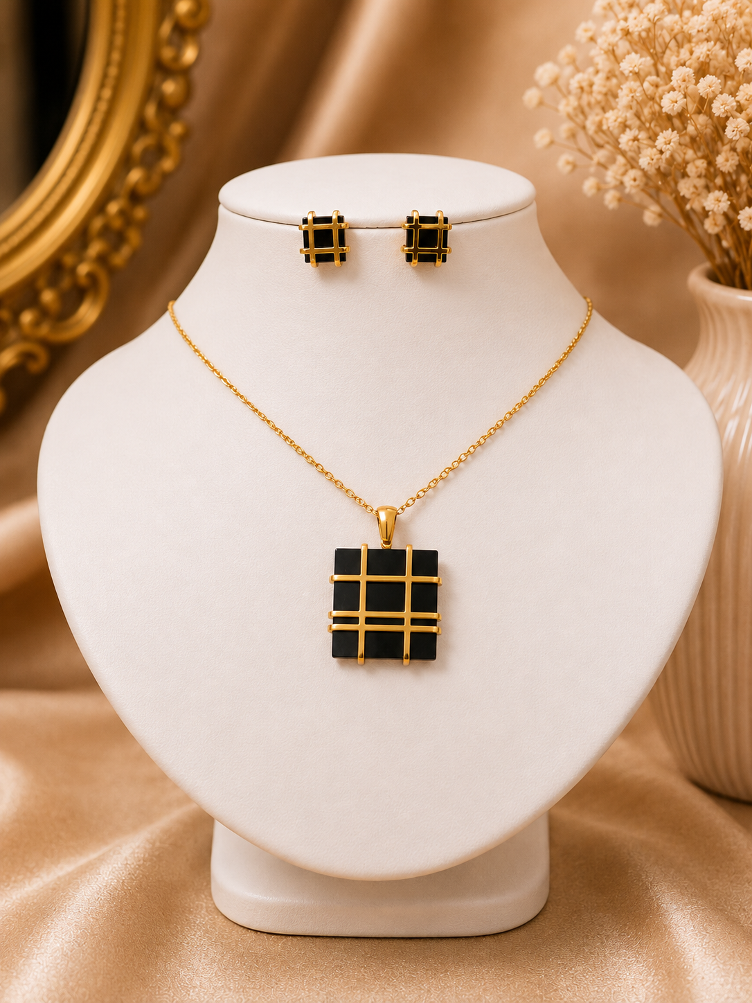 Stainless steel necklace 