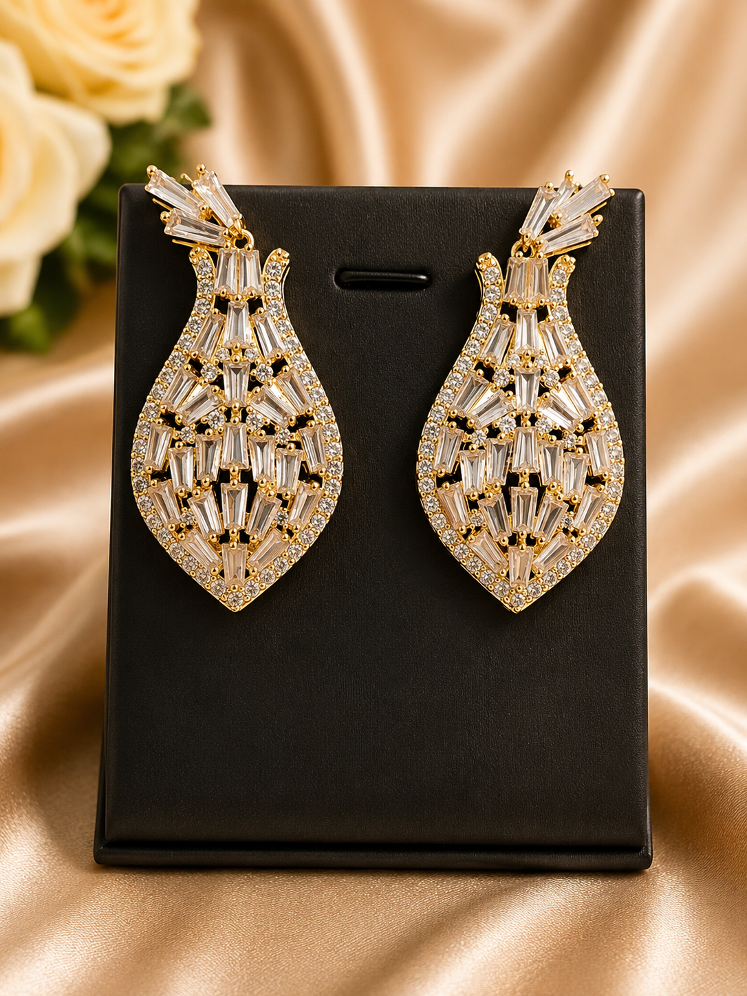 Zircon gold earrings 
